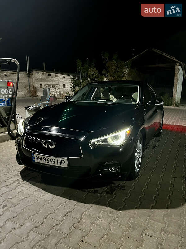 Седан Infiniti Q50 2016 в Житомире