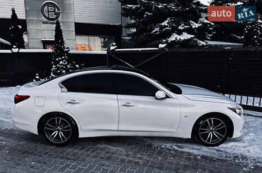 Седан Infiniti Q50 2015 в Тернополе