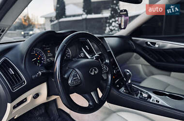 Седан Infiniti Q50 2015 в Тернополе