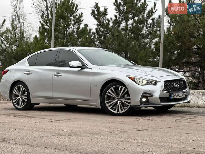 Седан Infiniti Q50 2017 в Днепре