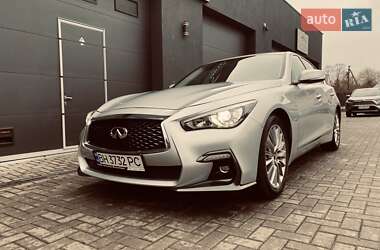 Седан Infiniti Q50 2017 в Ужгороді