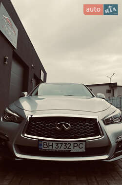 Седан Infiniti Q50 2017 в Ужгороді