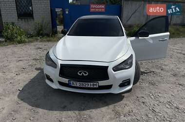 Седан Infiniti Q50 2015 в Коростишеві