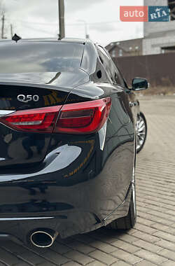 Седан Infiniti Q50 2017 в 