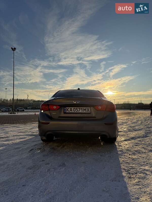Седан Infiniti Q50 2016 в Киеве