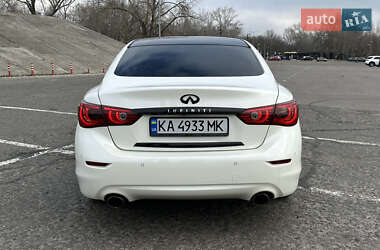 Седан Infiniti Q50 2015 в Києві