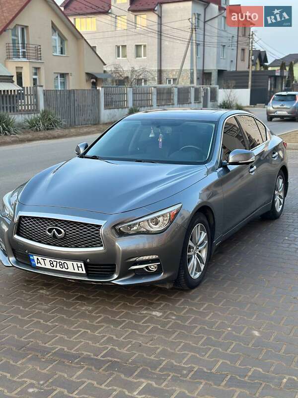Седан Infiniti Q50 2016 в Ивано-Франковске