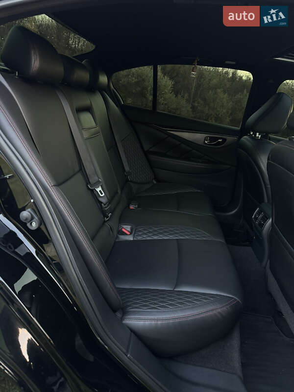 Седан Infiniti Q50 2018 в Днепре