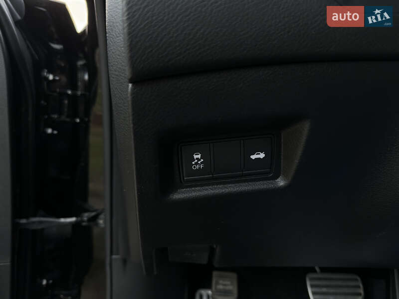 Седан Infiniti Q50 2018 в Днепре