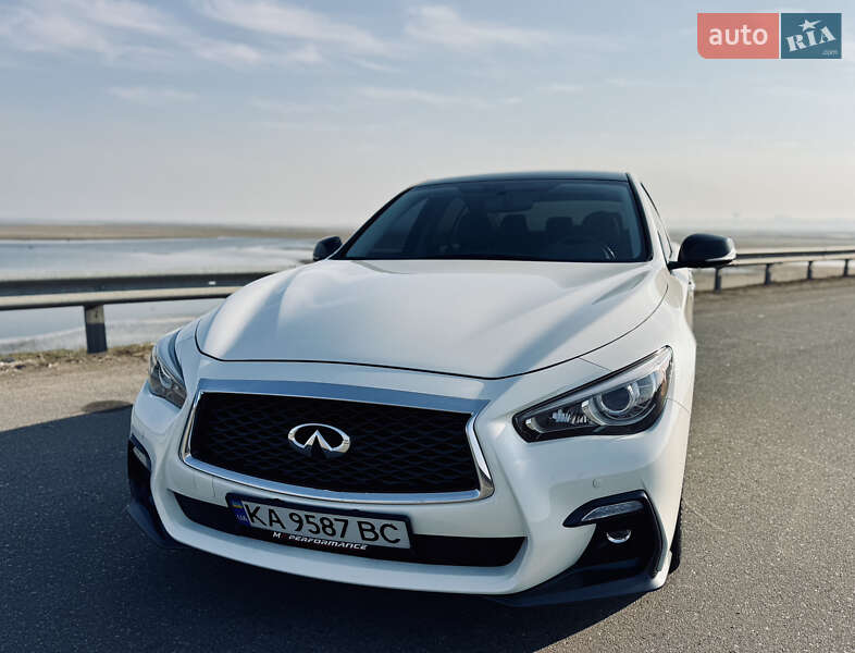 Седан Infiniti Q50 2018 в Киеве