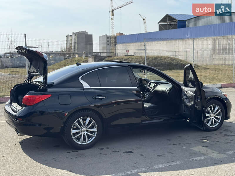 Седан Infiniti Q50 2016 в Виннице