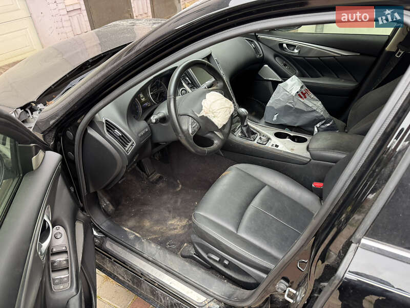 Седан Infiniti Q50 2016 в Києві