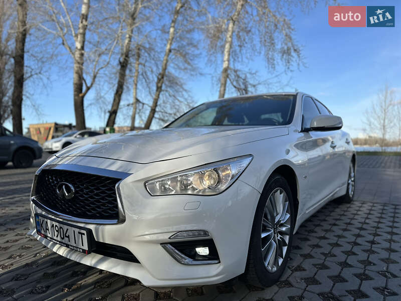 Infiniti Q50 2019