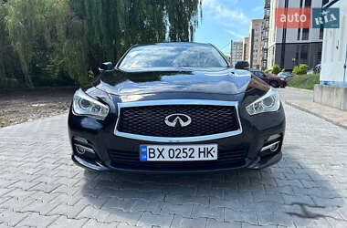 Седан Infiniti Q50 2013 в 