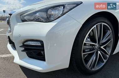 Седан Infiniti Q50 2017 в 