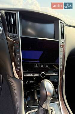 Седан Infiniti Q50 2017 в 