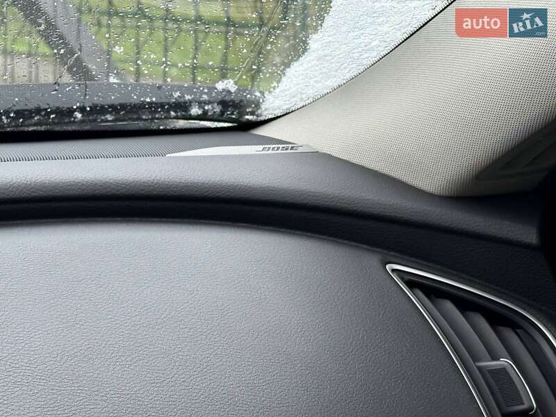 Седан Infiniti Q50 2015 в Киеве