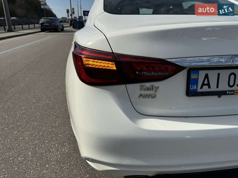 Седан Infiniti Q50 2019 в Киеве