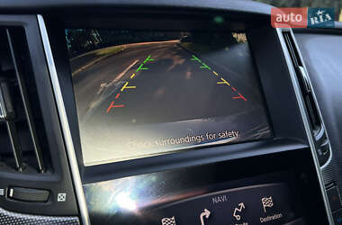 Седан Infiniti Q50 2015 в 