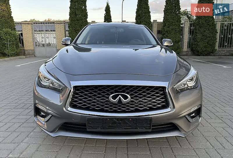 Седан Infiniti Q50 2018 в Дніпрі
