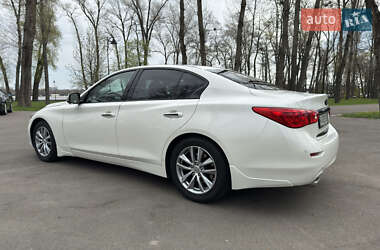 Седан Infiniti Q50 2016 в 