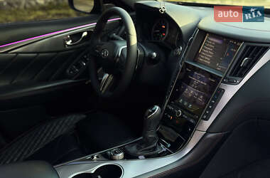 Седан Infiniti Q50 2017 в 