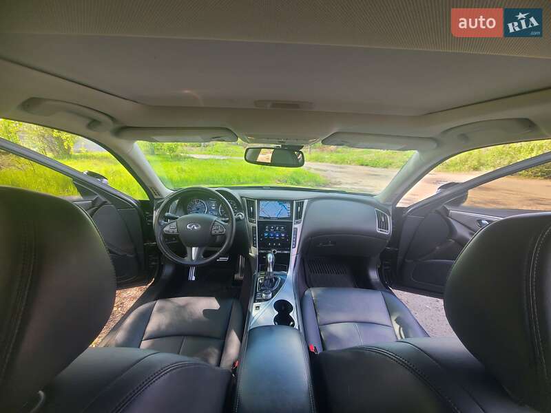 Седан Infiniti Q50 2017 в Фастове
