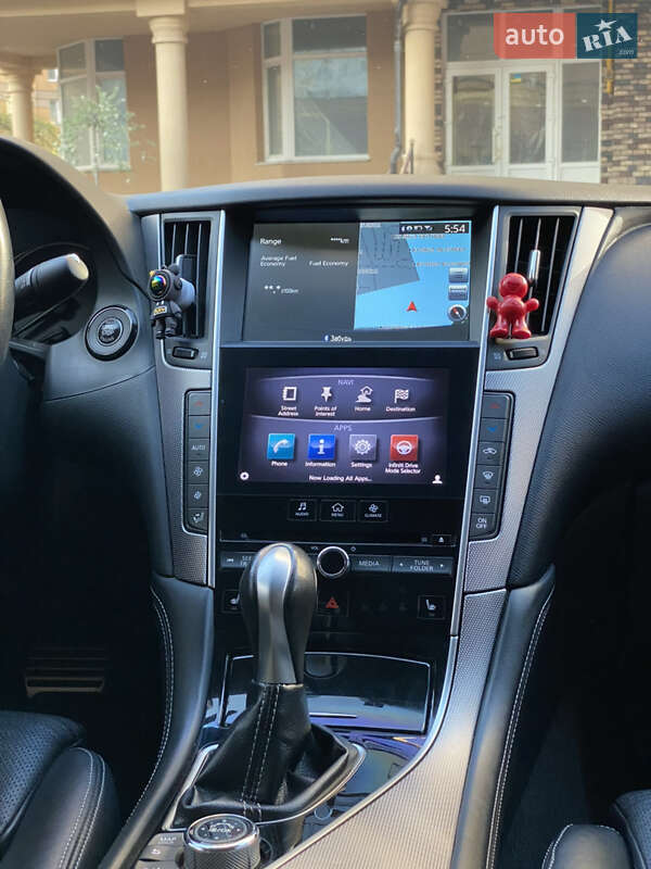 Седан Infiniti Q50 2013 в Петропавловской Борщаговке