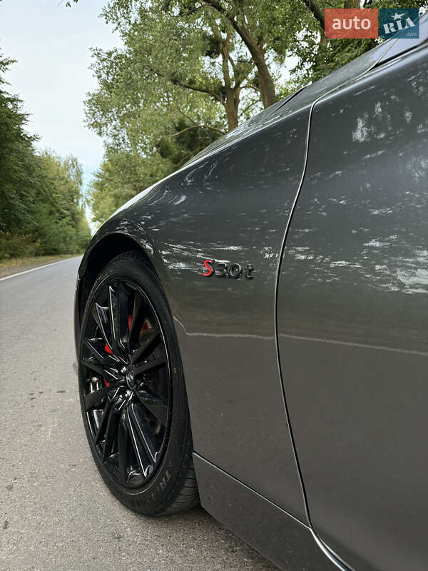 Седан Infiniti Q50 2016 в Хмельницькому