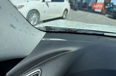 Седан Infiniti Q50 2015 в 