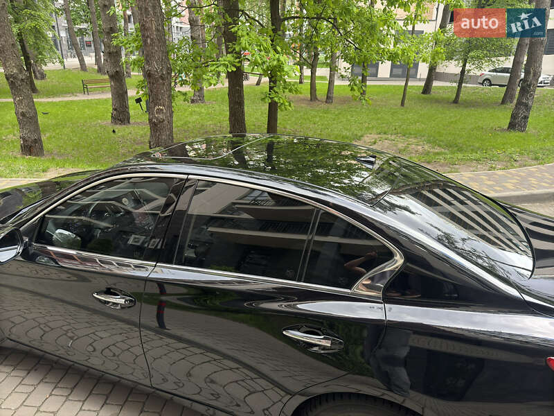 Седан Infiniti Q50 2016 в Броварах