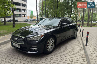 Седан Infiniti Q50 2016 в 