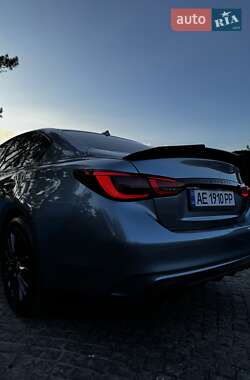 Седан Infiniti Q50 2019 в 