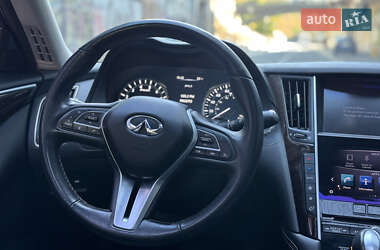 Седан Infiniti Q50 2018 в 