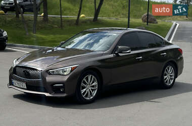 Седан Infiniti Q50 2016 в 