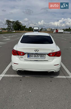 Седан Infiniti Q50 2017 в 