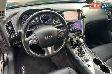 Седан Infiniti Q50 2016 в 