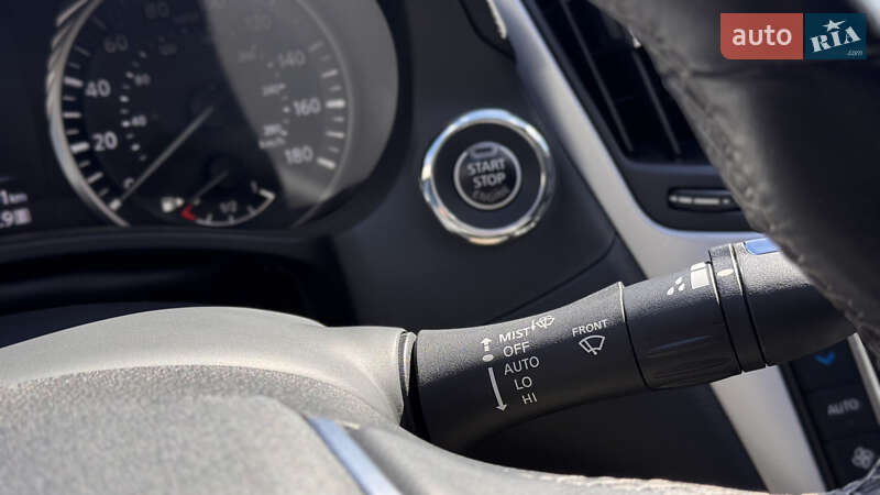 Седан Infiniti Q50 2019 в Виннице