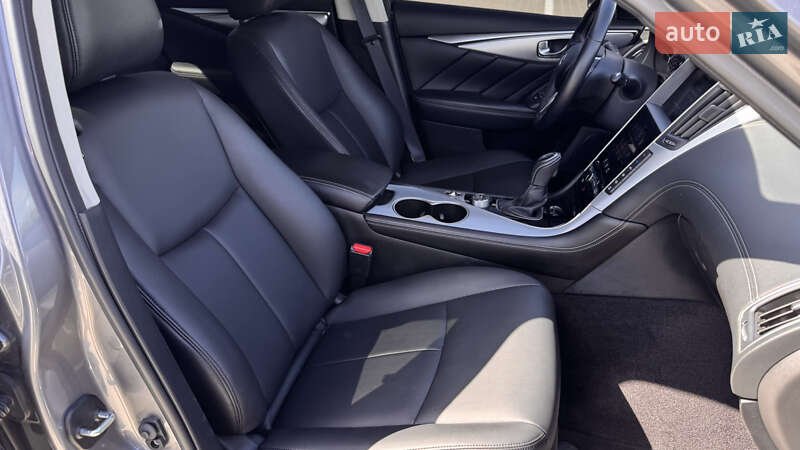 Седан Infiniti Q50 2019 в Виннице