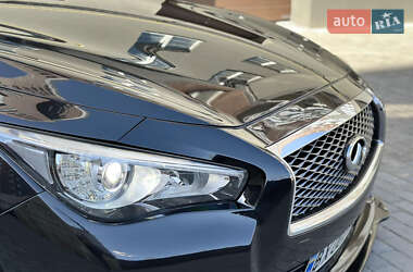 Седан Infiniti Q50 2017 в 