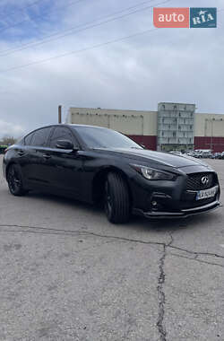 Седан Infiniti Q50 2017 в 