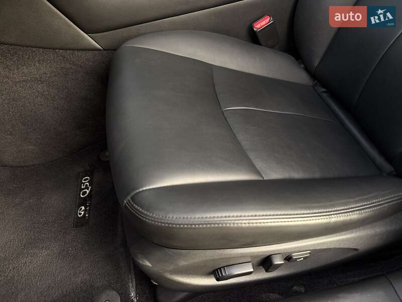 Седан Infiniti Q50 2017 в Харкові