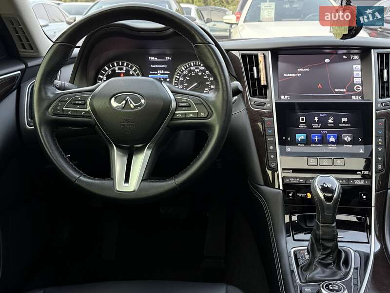 Седан Infiniti Q50 2017 в Харкові