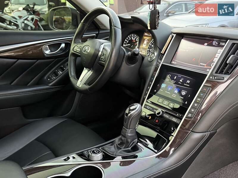 Седан Infiniti Q50 2017 в Харкові
