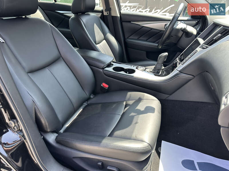 Седан Infiniti Q50 2021 в Киеве