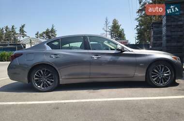 Седан Infiniti Q50 2017 в 