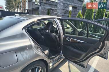 Седан Infiniti Q50 2017 в 