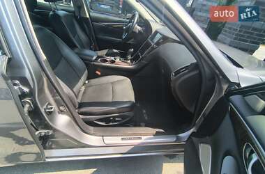 Седан Infiniti Q50 2017 в 