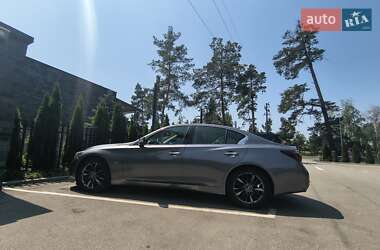 Седан Infiniti Q50 2017 в 