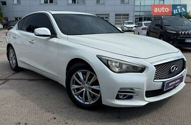 Седан Infiniti Q50 2017 в 
